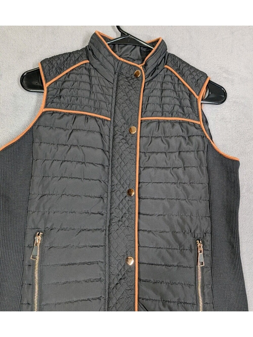 Charlie Paige Women Small Black Orange Quilted Puffer Vest Moto Gold Zip Pockets